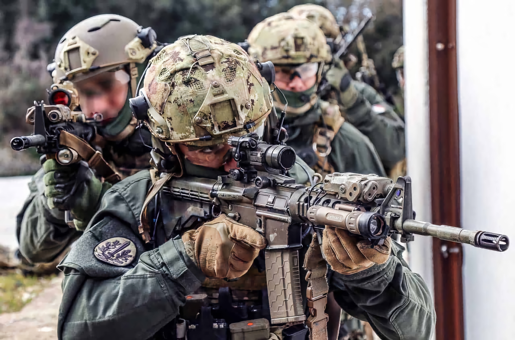 "Esto aumentará significativamente las capacidades de defensa contra la agresión rusa": Italia transfiere 5 paquetes de ayuda militar a Ucrania "Esto aumentará significativamente las capacidades de defensa contra la agresión rusa": Italia transfiere 5 paquetes de ayuda militar a Ucrania