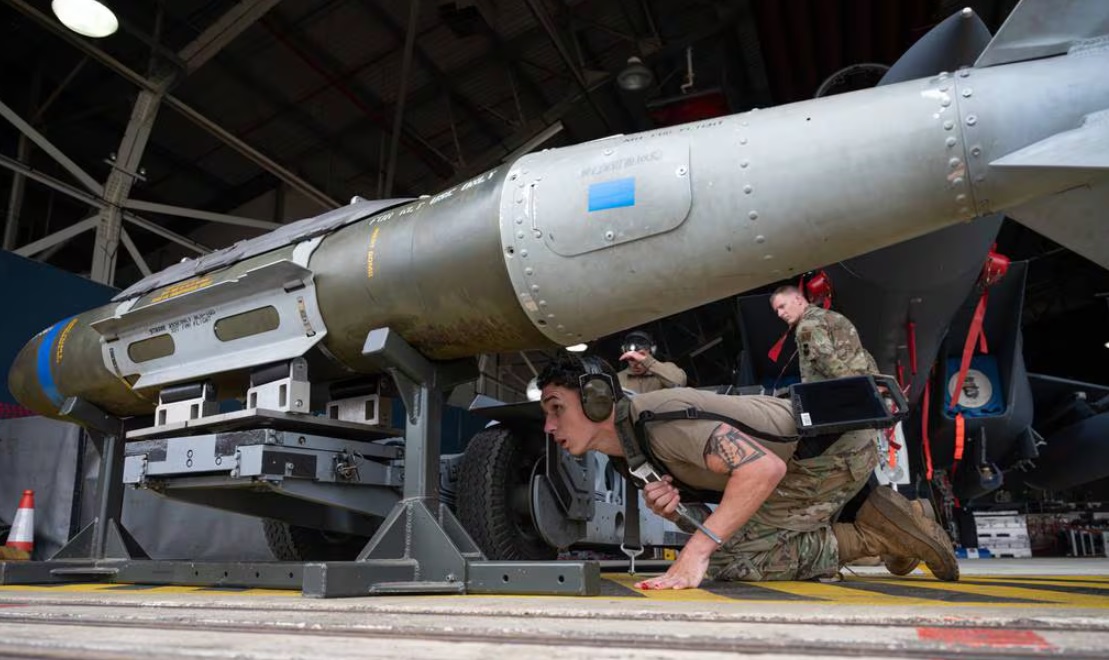 Boeing recibió casi 7.500 millones de dólares para producir kits JDAM, incluidos 228,8 millones para clientes extranjeros Boeing recibió casi 7.500 millones de dólares para producir kits JDAM, incluidos 228,8 millones para clientes extranjeros