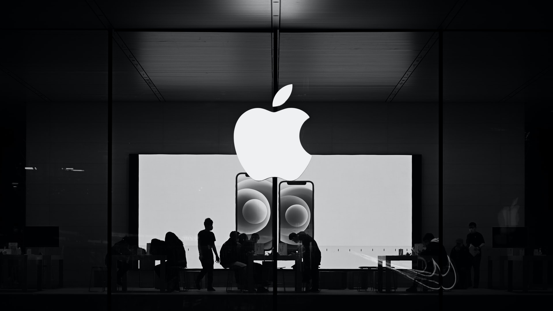 Apple pagará a sus empleados 30 millones de dólares para resolver una demanda sobre la política de búsqueda