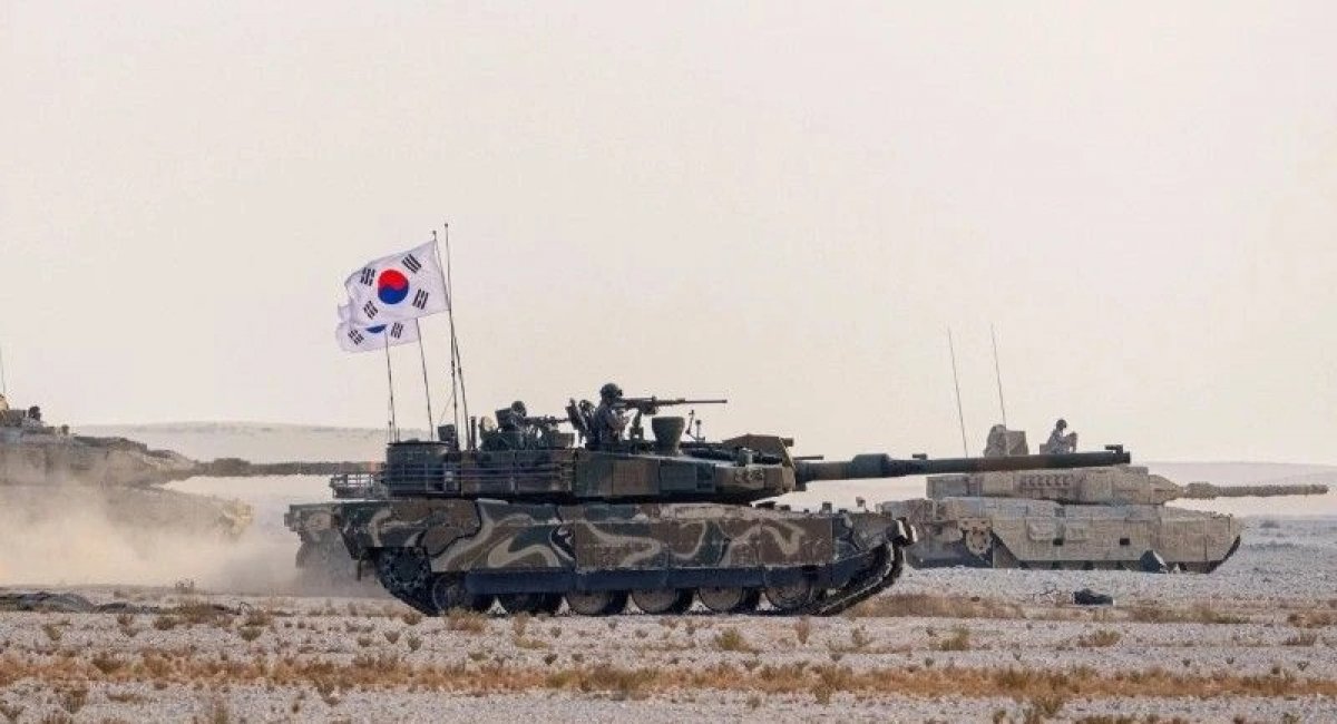 Corea del Sur quiere vender su carro de combate K2 y su cañón autopropulsado K9 a Qatar, a pesar de que este país cuenta con material alemán en su arsenal. Corea del Sur quiere vender su carro de combate K2 y su cañón autopropulsado K9 a Qatar, a pesar de que este país cuenta con material alemán en su arsenal.