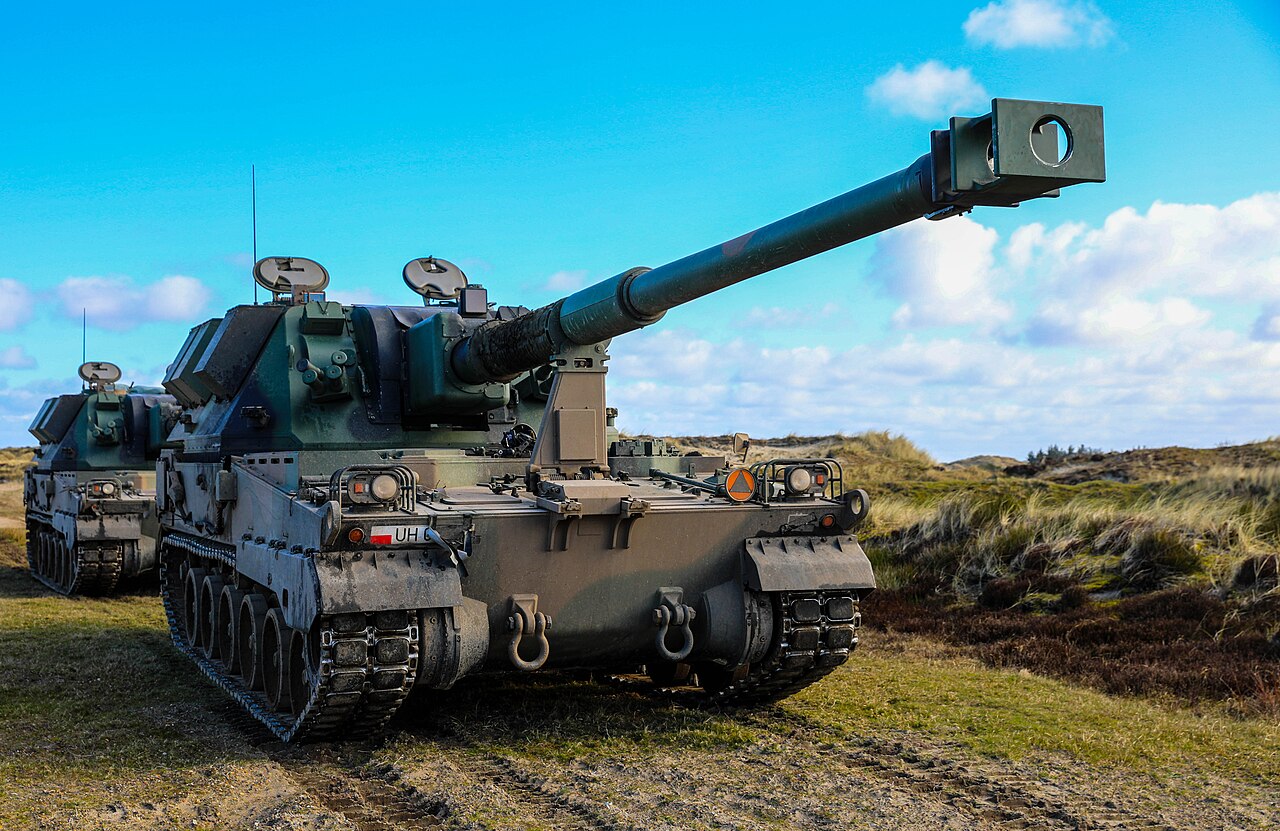 Un calibre de alta tecnología: lo que debe saber sobre el obús polaco de 155 mm Una revolución en artillería: El obús autopropulsado polaco de 155 mm.