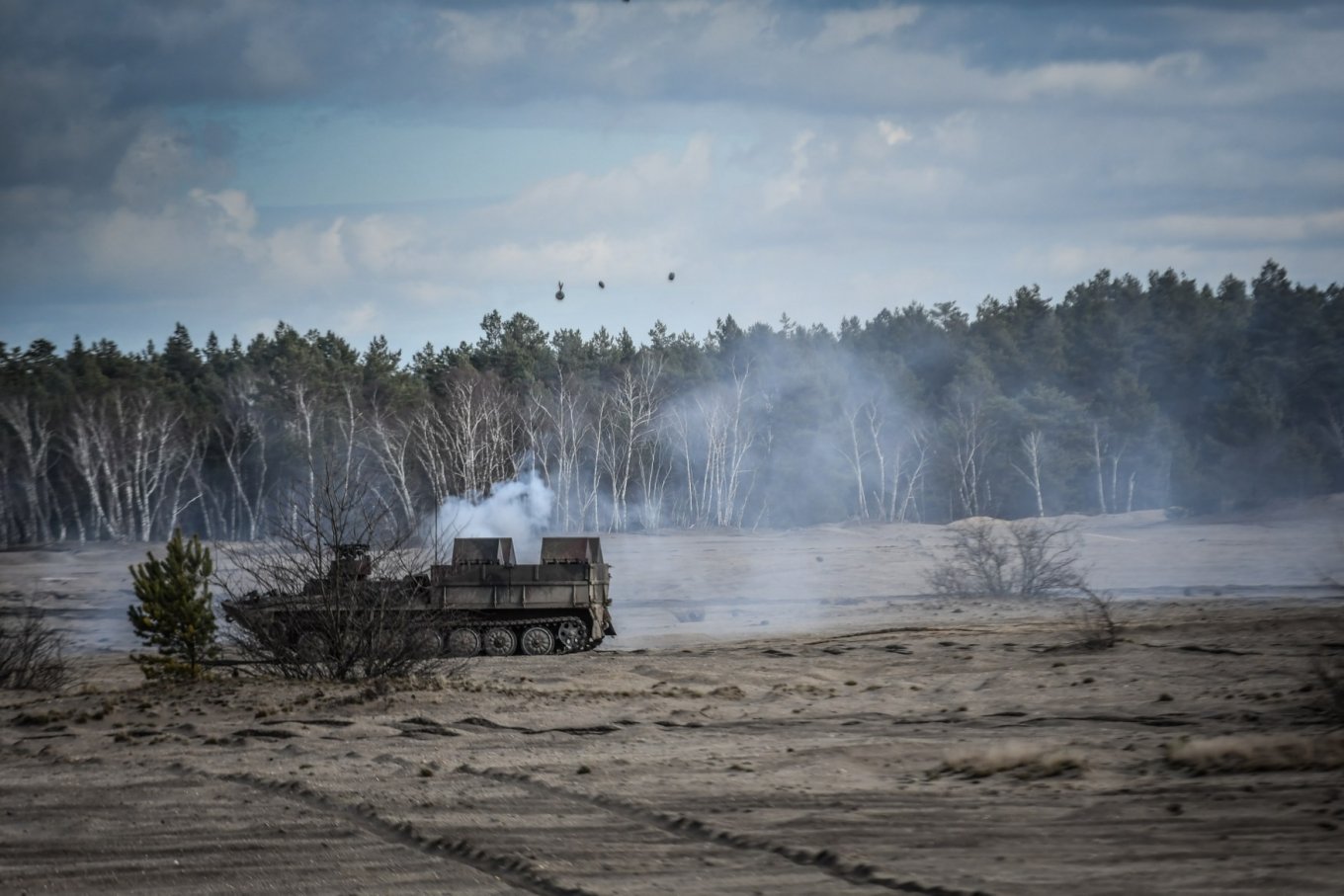 Polonia planea desplegar minas antipersona en las fronteras con Rusia y Bielorrusia Polonia planea desplegar minas antipersona en las fronteras con Rusia y Bielorrusia