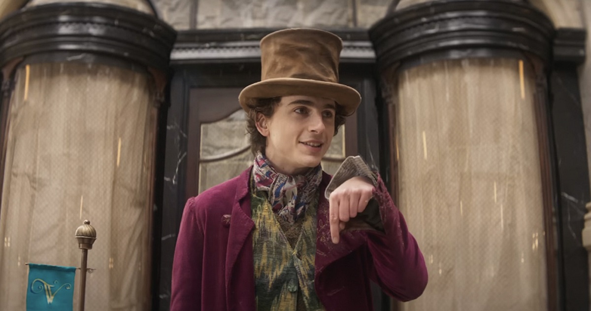 Timothee Chalamet intentó replicar el truco de la caída del bastón que hizo Gene Wilder, pero se quedó corto Timothee Chalamet intentó replicar el truco de la caída del bastón que hizo Gene Wilder, pero se quedó corto