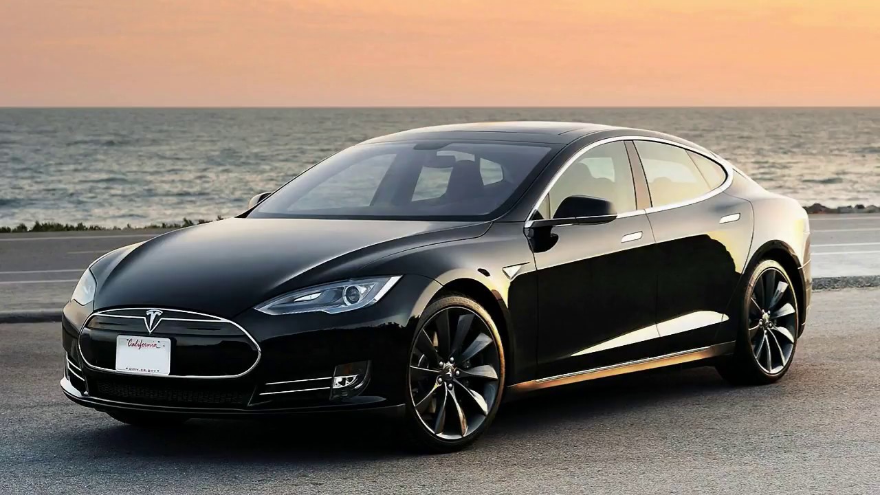 Hacker de 19 años pirateó 25 autos Tesla de forma remota Hacker de 19 años pirateó 25 autos Tesla de forma remota