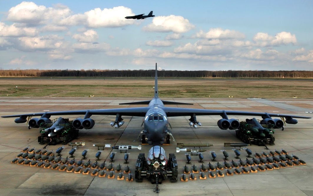 La Fuerza Aérea de EE.UU. envía cuatro bombarderos nucleares B-52H a Guam La Fuerza Aérea de EE.UU. envía cuatro bombarderos nucleares B-52H a Guam