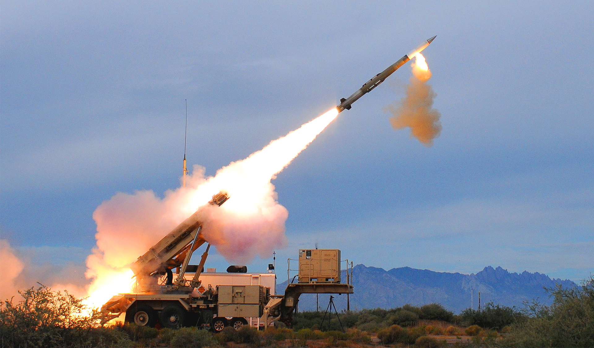 Lockheed Martin prueba por primera vez el interceptor Patriot PAC-3 MSE con nuevo software: destruye con éxito un misil balístico de medio alcance Lockheed Martin prueba por primera vez el interceptor Patriot PAC-3 MSE con nuevo software: destruye con éxito un misil balístico de medio alcance