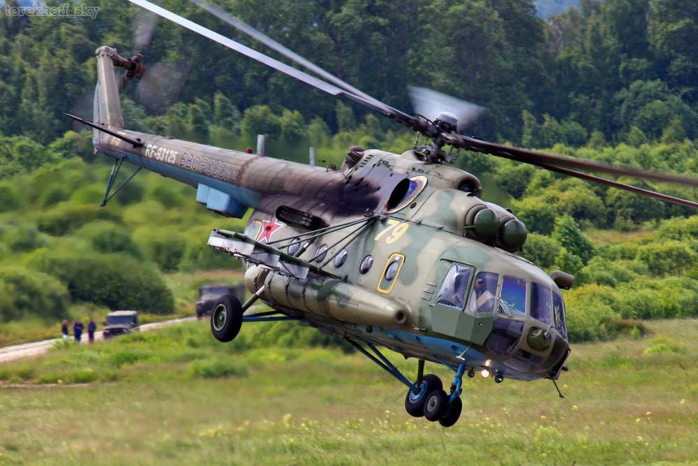 Técnica en una imagen: Así es como se ve el legendario Mi-8 en ilustraciones Nueva apariencia: helicóptero Mi-8 ruso en una imagen ilustrativa