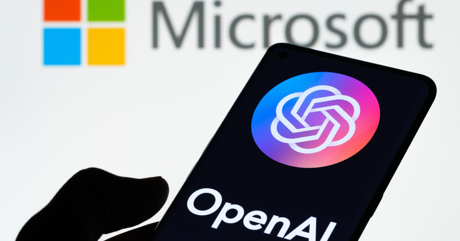 Microsoft integra ChatGPT en su servicio Azure OpenAI Microsoft integra ChatGPT en su servicio Azure OpenAI