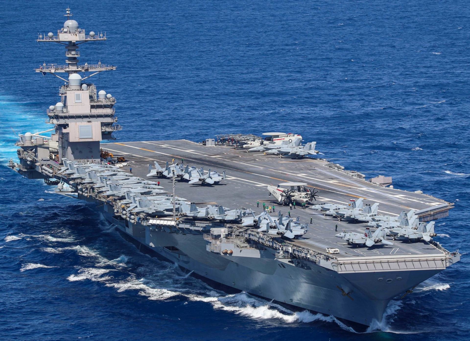 Estados Unidos ha enviado a Israel el mayor portaaviones del mundo, el USS Gerald R. Ford, junto con cinco destructores de la clase Arleigh Burke y el crucero de misiles USS Normandy. Estados Unidos ha enviado a Israel el mayor portaaviones del mundo, el USS Gerald R. Ford, junto con cinco destructores de la clase Arleigh Burke y el crucero de misiles USS Normandy.
