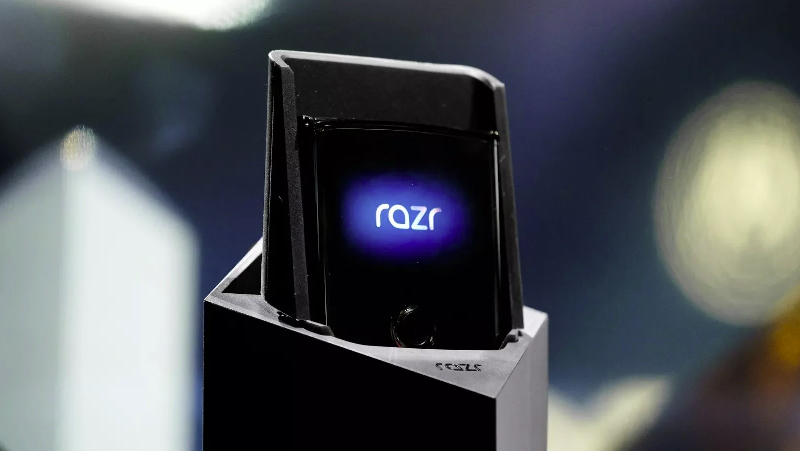 El lanzamiento del Moto Razr 2022 podría retrasarse El lanzamiento del Moto Razr 2022 podría retrasarse