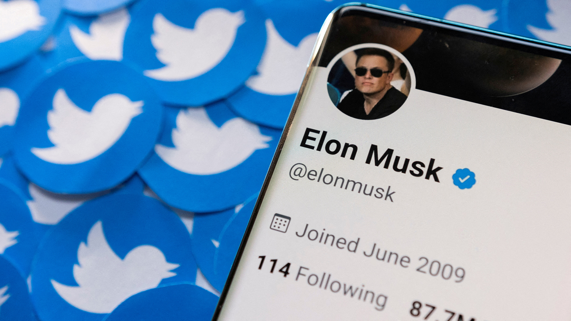 Elon Musk pospuso la introducción de la suscripción de 8 dólares a Twitter Blue para evitar el pago de una comisión a Apple Elon Musk pospuso la introducción de la suscripción de 8 dólares a Twitter Blue para evitar el pago de una comisión a Apple