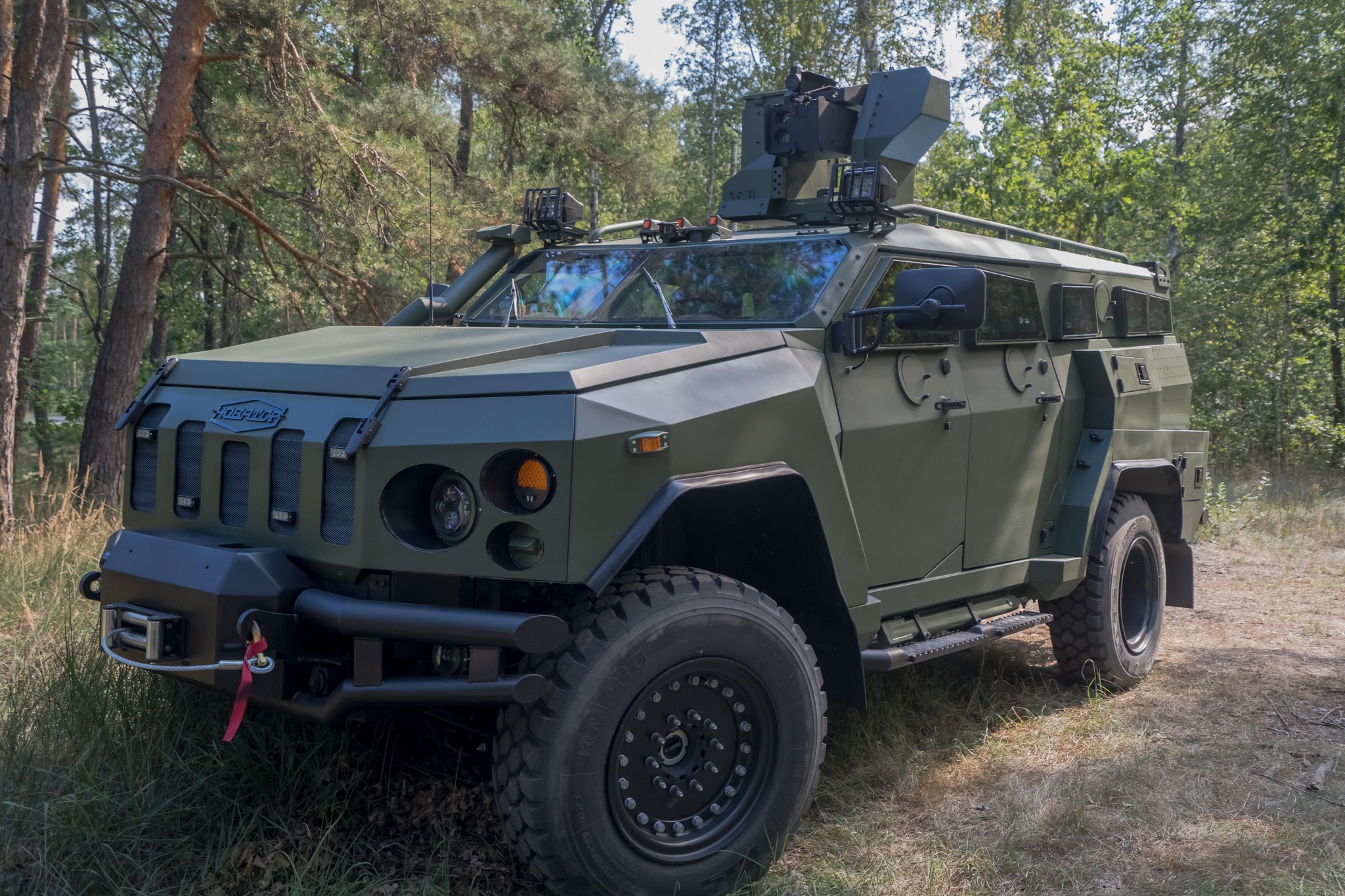 Un nuevo nivel de protección: Cómo Novator está cambiando los estándares de los vehículos militares Aprobado en combate: Innovador - vehículo blindado ucraniano del futuro