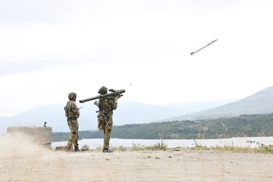 Las Fuerzas Armadas noruegas prueban por primera vez el nuevo sistema de defensa antiaérea Piorun (vídeo) Las Fuerzas Armadas noruegas prueban por primera vez el nuevo sistema de defensa antiaérea Piorun (vídeo)