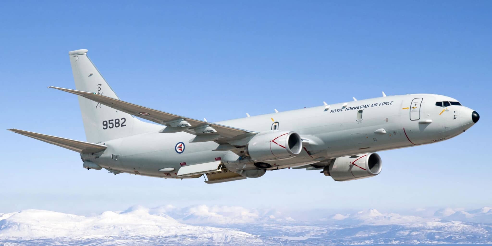 El avión británico Boeing RC-135M Rivet Joint o P8 Poseidon puede escoltar barcos con grano ucraniano El avión británico Boeing RC-135M Rivet Joint o P8 Poseidon puede escoltar barcos con grano ucraniano