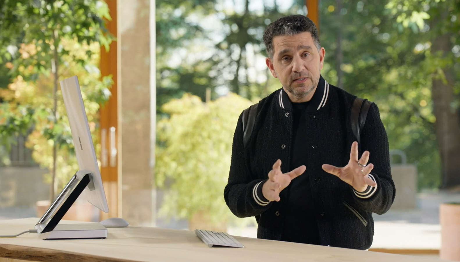 Panos Panay, ex ejecutivo de Microsoft Surface, se unirá a Amazon - Bloomberg Panos Panay, ex ejecutivo de Microsoft Surface, se unirá a Amazon - Bloomberg