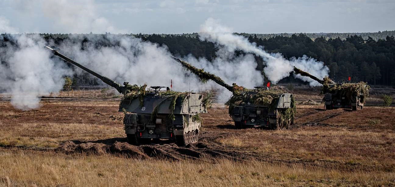 Alemania ha aprobado oficialmente la compra de 12 obuses autopropulsados Panzerhaubitze 2000 por valor de 190,7 millones de euros
