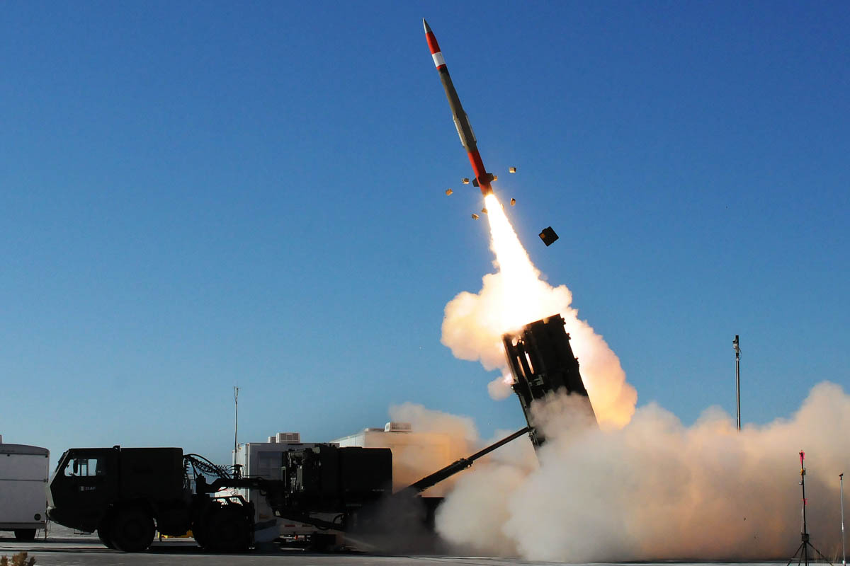 Estados Unidos podría anunciar esta semana la transferencia de kits Patriot y JDAM a Ucrania Estados Unidos podría anunciar esta semana la transferencia de kits Patriot y JDAM a Ucrania