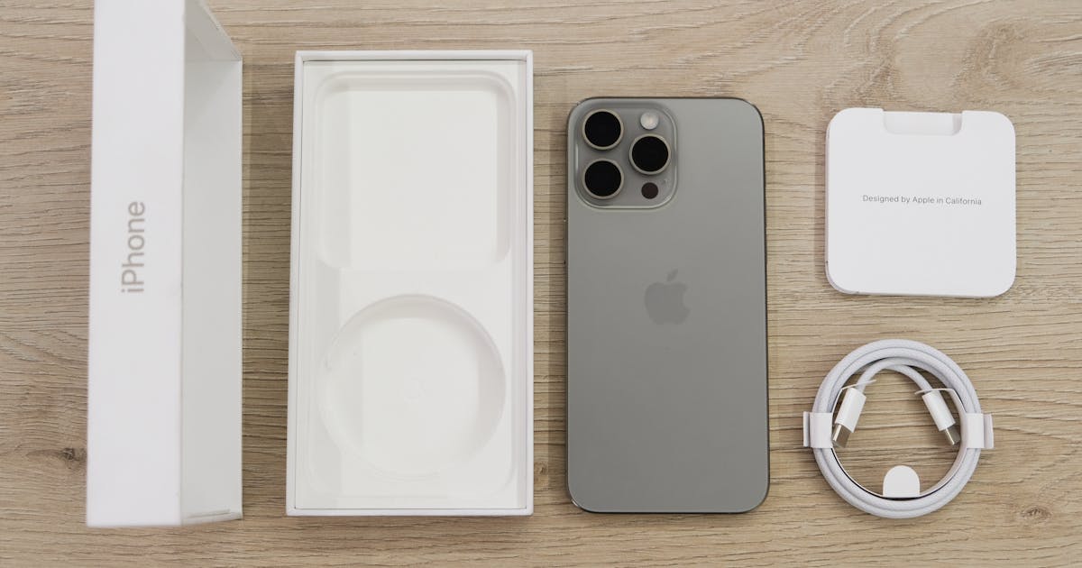 iOS 17.4 permite ver rápidamente el estado de la batería del iPhone 15 iOS 17.4 permite ver rápidamente el estado de la batería del iPhone 15