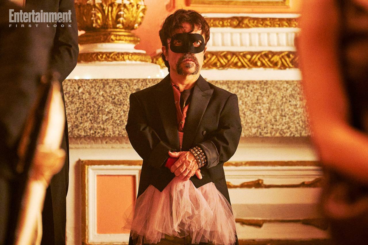 Más que un remake: se han publicado las primeras imágenes exclusivas de El vengador tóxico protagonizada por Peter Dinklage, Elijah Wood y Kevin Bacon Más que un remake: se han publicado las primeras imágenes exclusivas de El vengador tóxico protagonizada por Peter Dinklage, Elijah Wood y Kevin Bacon