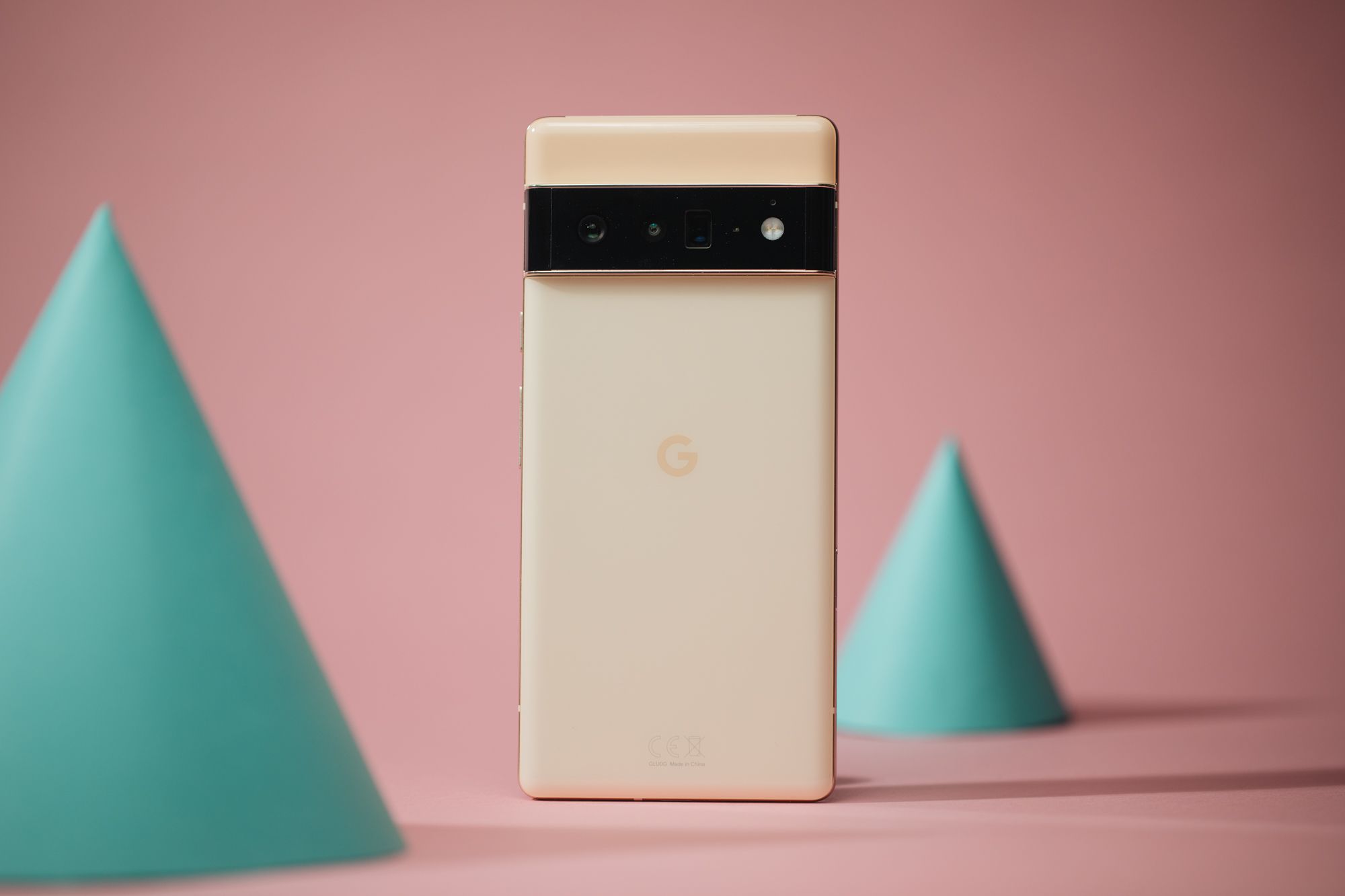 El escáner del Pixel 6 desbloquea el smartphone usando las huellas dactilares de otra persona, pero Google sigue hablando de "algoritmos de seguridad mejorados El escáner del Pixel 6 desbloquea el smartphone usando las huellas dactilares de otra persona, pero Google sigue hablando de "algoritmos de seguridad mejorados