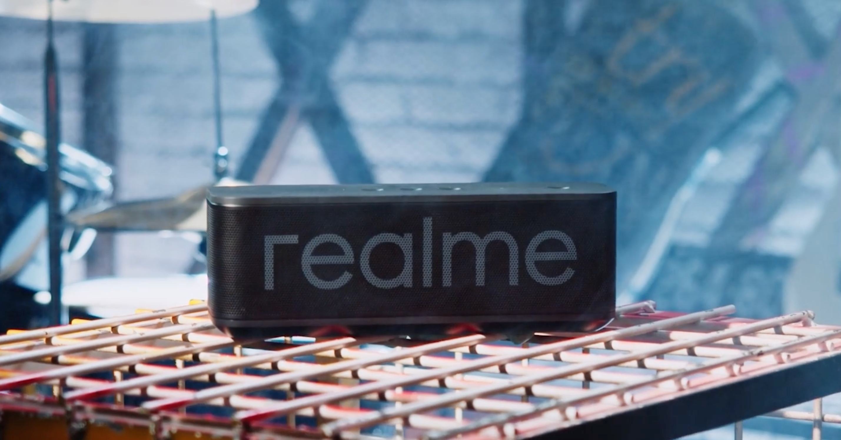 Altavoz Bluetooth Realme Brick: altavoz inalámbrico de 20W con protección IPX4, micrófono y batería de hasta 14 horas de duración por 39€ Altavoz Bluetooth Realme Brick: altavoz inalámbrico de 20W con protección IPX4, micrófono y batería de hasta 14 horas de duración por 39€
