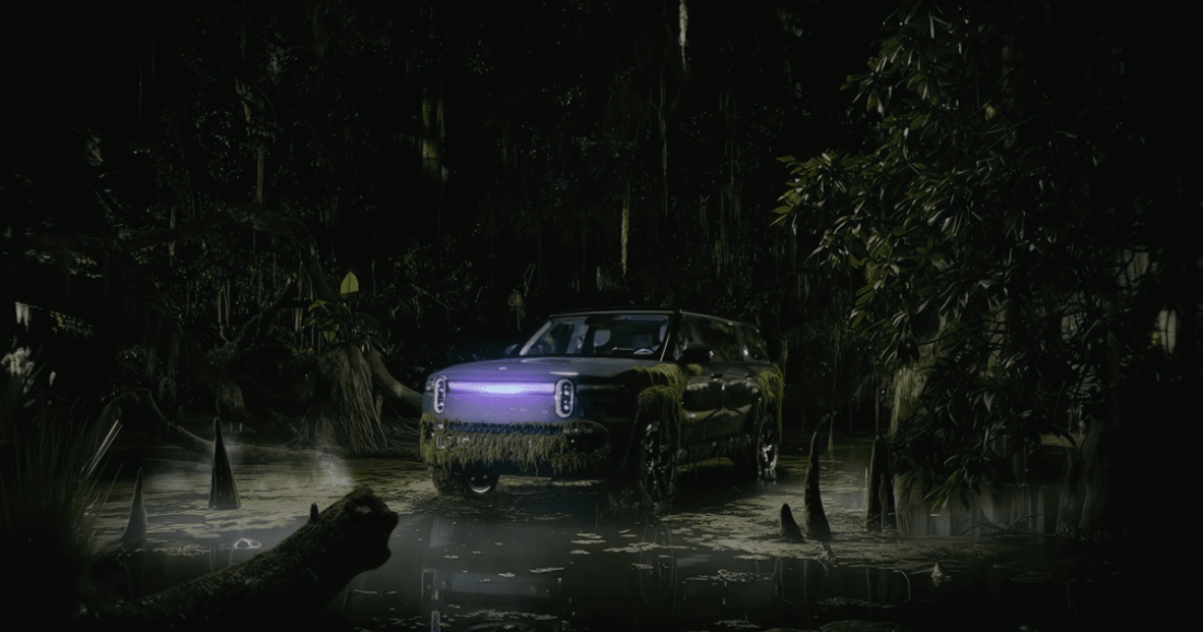 Prepárate para el susto: Rivian R1S muestra el potencial del modo 'Spooky Swamp' Rivian R1S obtuvo un nuevo modo espeluznante: Detalles sobre 'Spooky Swamp'