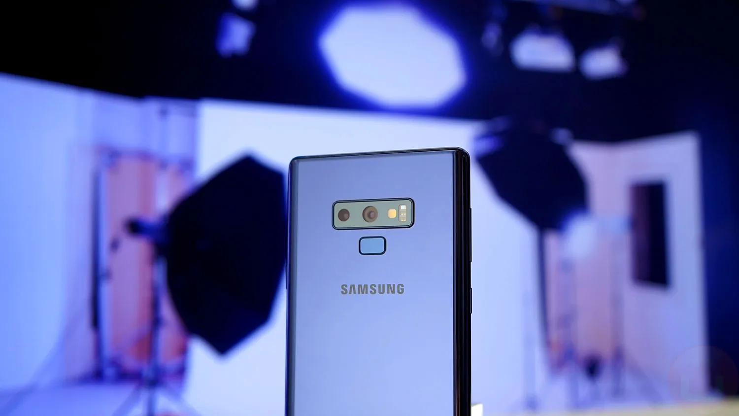 El antiquísimo buque insignia de Samsung recibe de repente una actualización a pesar de terminar su ciclo de vida en 2022 El antiquísimo buque insignia de Samsung recibe de repente una actualización a pesar de terminar su ciclo de vida en 2022