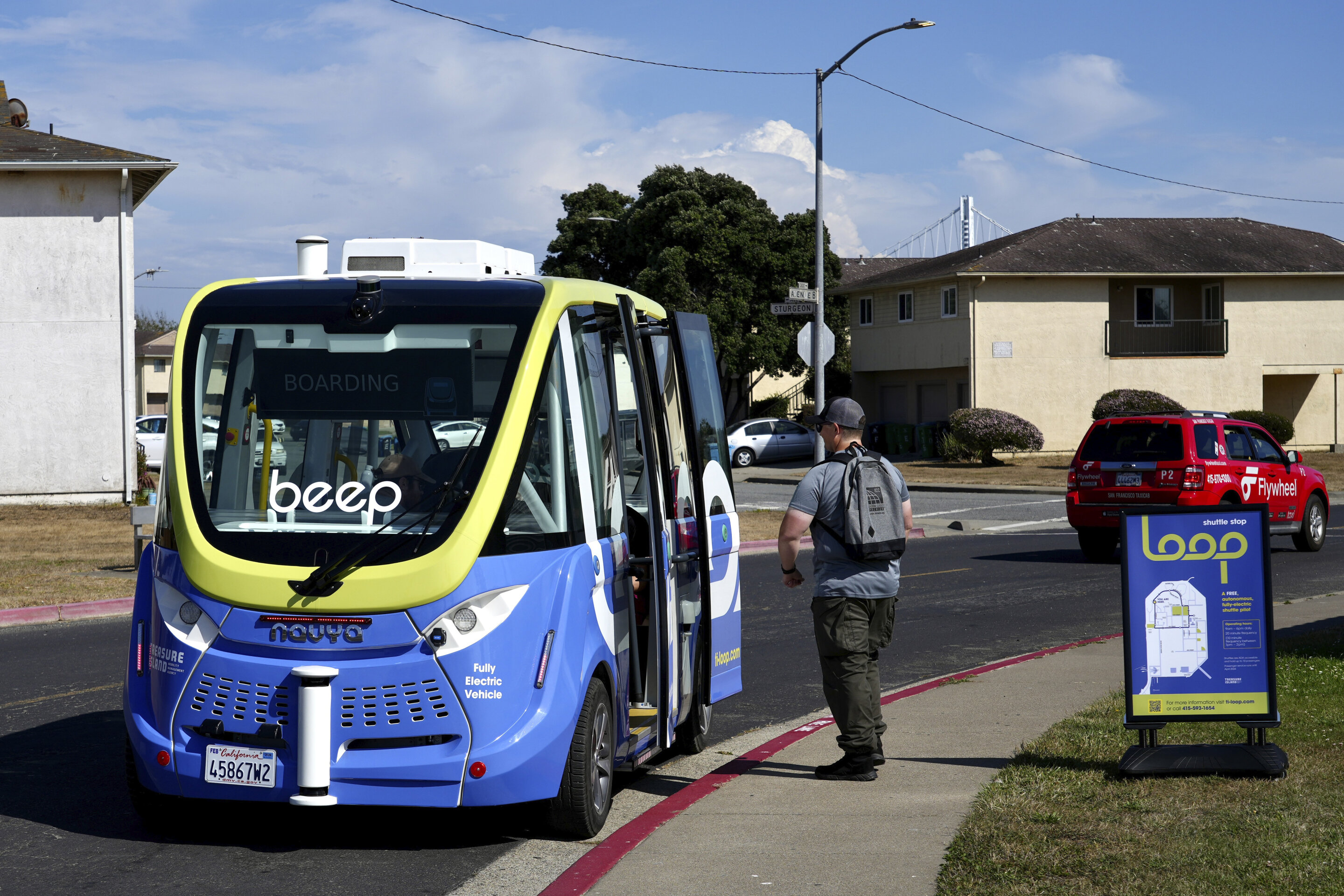 San Francisco ha puesto en marcha un servicio de autobús no tripulado que lleva gratis a los pasajeros por Treasure Island