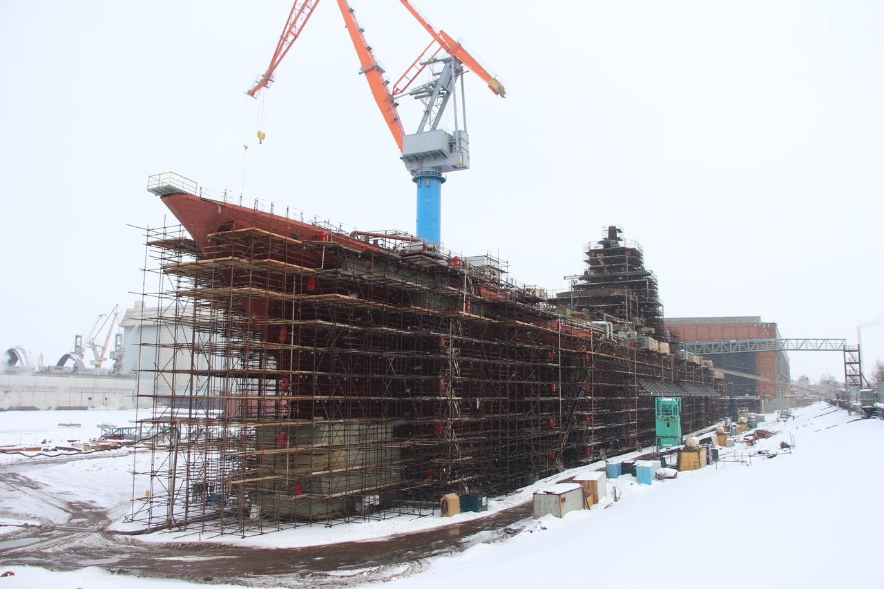 Los rusos botan el crucero nuclear Almirante Najimov para realizar pruebas tras 25 años de modernización
