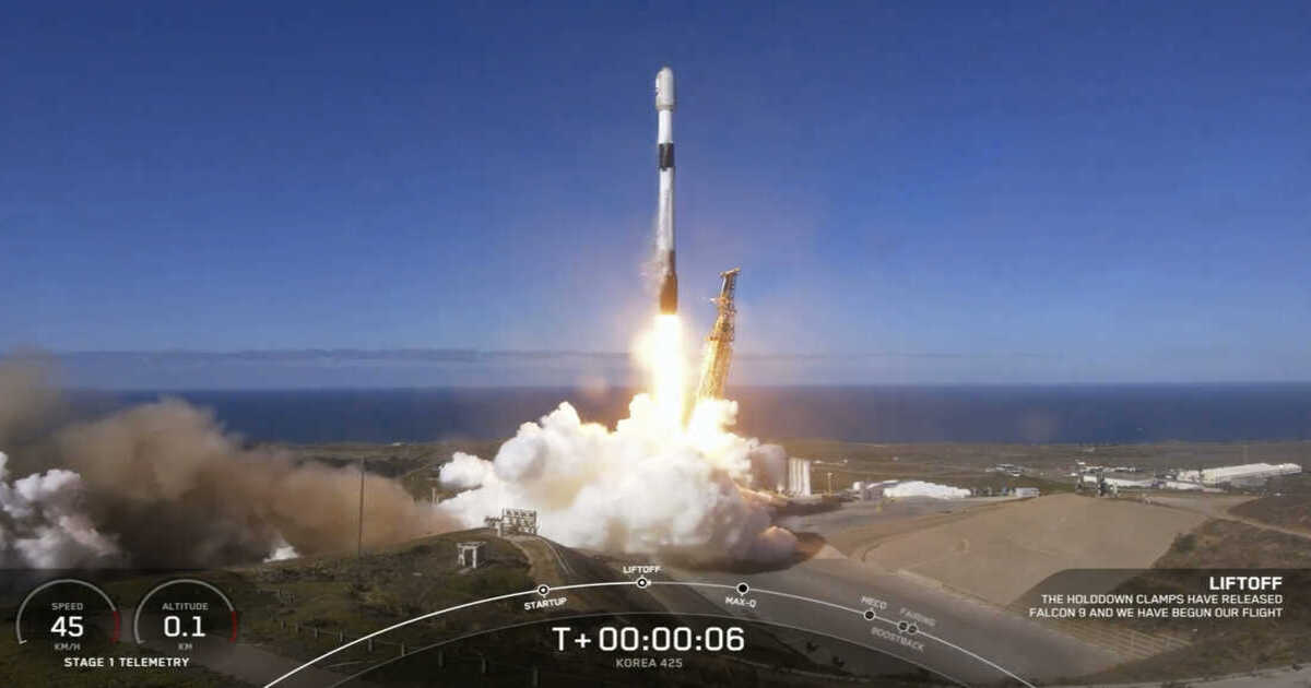 Corea del Sur lanza un satélite de reconocimiento en medio del deterioro de la situación con su vecino del norte Corea del Sur lanza un satélite de reconocimiento en medio del deterioro de la situación con su vecino del norte