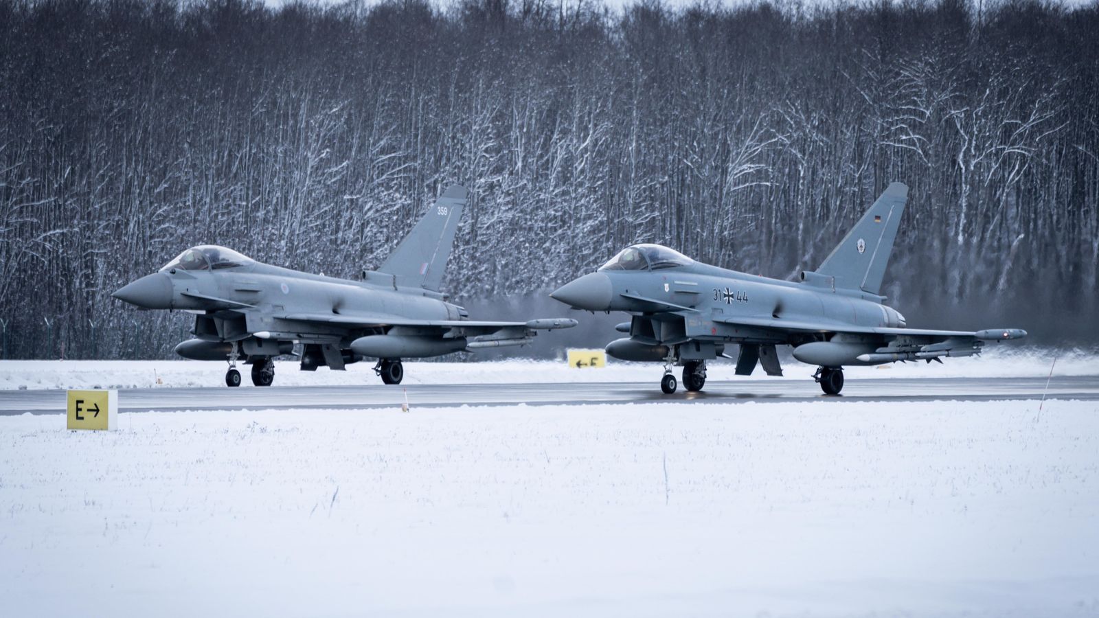 Cazas Eurofighter Typhoon británicos y alemanes interceptan aviones rusos cerca de las fronteras de la OTAN Cazas Eurofighter Typhoon británicos y alemanes interceptan aviones rusos cerca de las fronteras de la OTAN