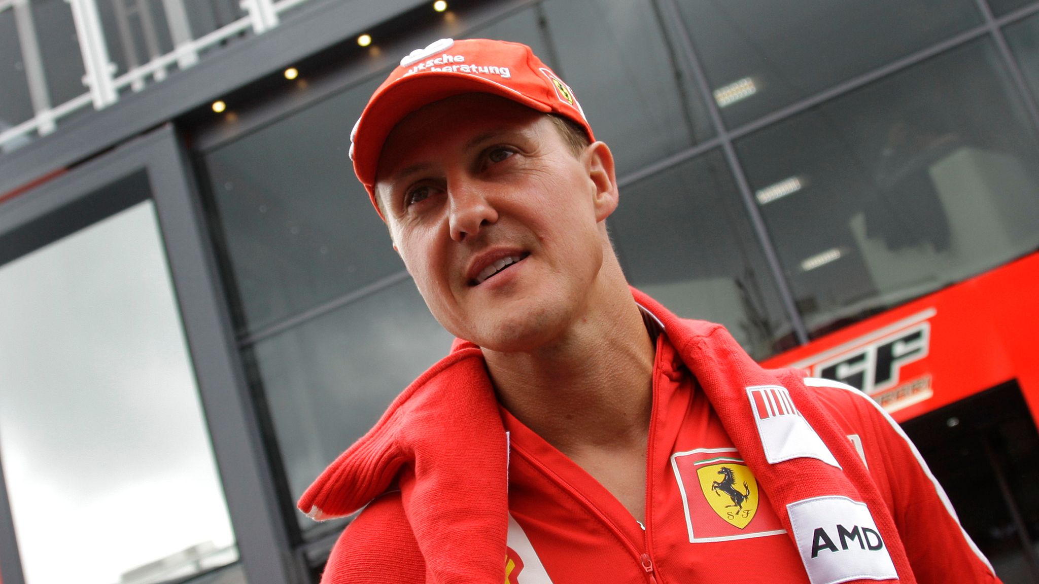 El redactor jefe de la revista femenina Die Aktuelle fue despedido tras publicar una entrevista a Michael Schumacher generada por IA. El redactor jefe de la revista femenina Die Aktuelle fue despedido tras publicar una entrevista a Michael Schumacher generada por IA.