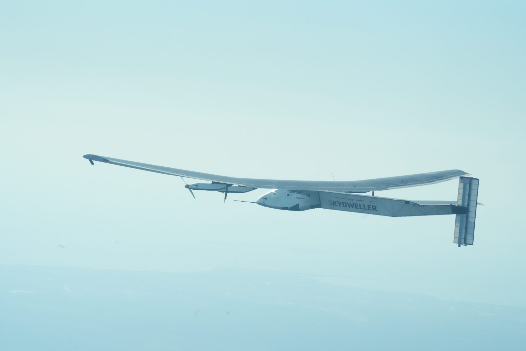 EE.UU. prueba el avión no tripulado Skydweller con paneles solares EE.UU. prueba el avión no tripulado Skydweller con paneles solares