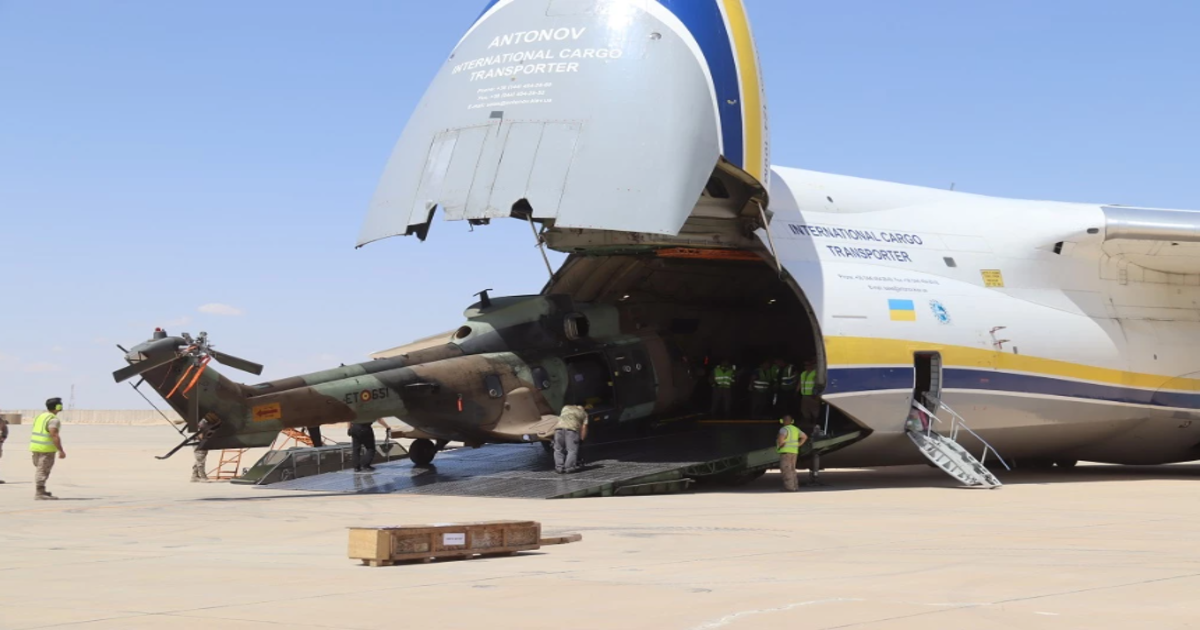 El An-124 Ruslan ucraniano transportó helicópteros españoles a Iraq El An-124 Ruslan ucraniano transportó helicópteros españoles a Iraq