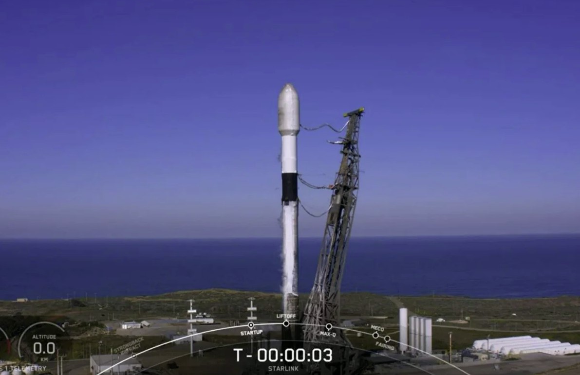 SpaceX pone en órbita la nueva constelación Starlink SpaceX pone en órbita la nueva constelación Starlink