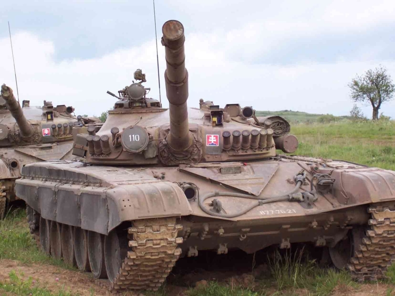 Revelando las capacidades de los vehículos blindados: una revisión del tanque T-72M1 En la línea del frente: una ilustración del legendario tanque T-72M1