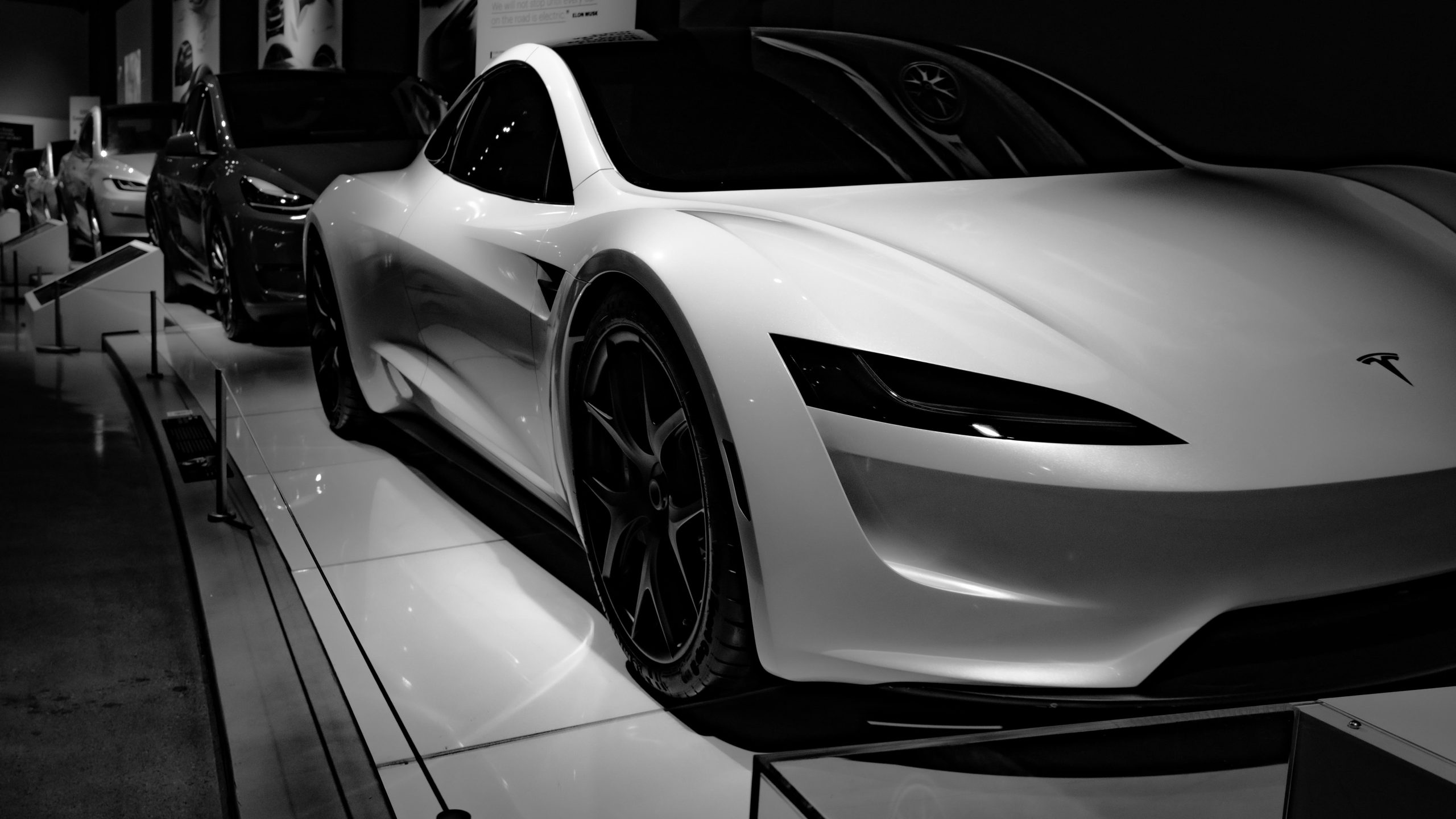 Tesla quiere empezar a producir coches eléctricos Roadster este año Tesla quiere empezar a producir coches eléctricos Roadster este año