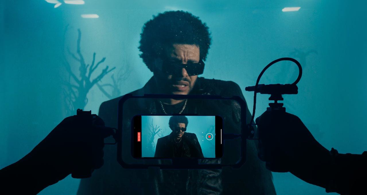 The Weeknd ha estrenado el videoclip de su canción "Dancing in the flames", rodado íntegramente con un iPhone 16 Pro The Weeknd ha estrenado el videoclip de su canción "Dancing in the flames", rodado íntegramente con un iPhone 16 Pro
