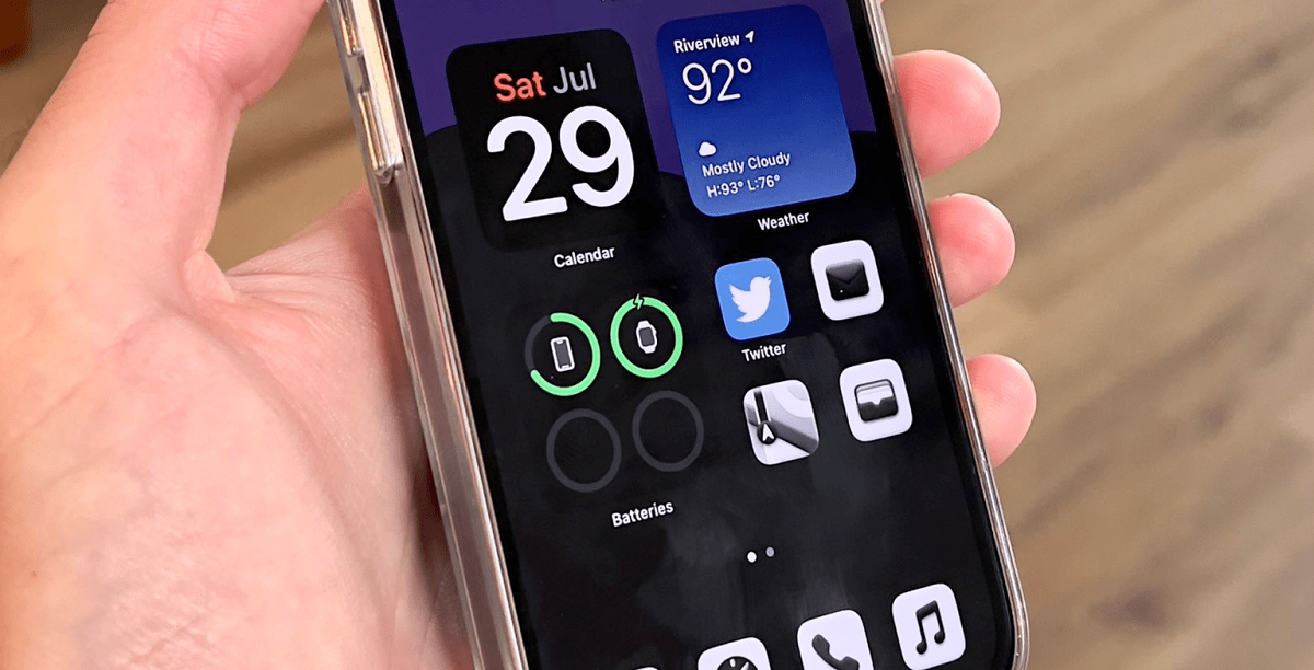 Unos usuarios venden un iPhone con el antiguo logo de Twitter: el iPhone 11 Pro Max se vende por 25.000 dólares en eBay Unos usuarios venden un iPhone con el antiguo logo de Twitter: el iPhone 11 Pro Max se vende por 25.000 dólares en eBay