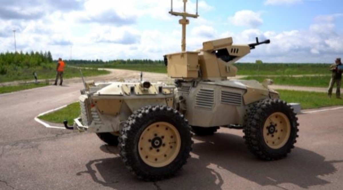 El Ejército de EE.UU. selecciona a los finalistas del concurso de drones terrestres de combate SMET El Ejército de EE.UU. selecciona a los finalistas del concurso de drones terrestres de combate SMET