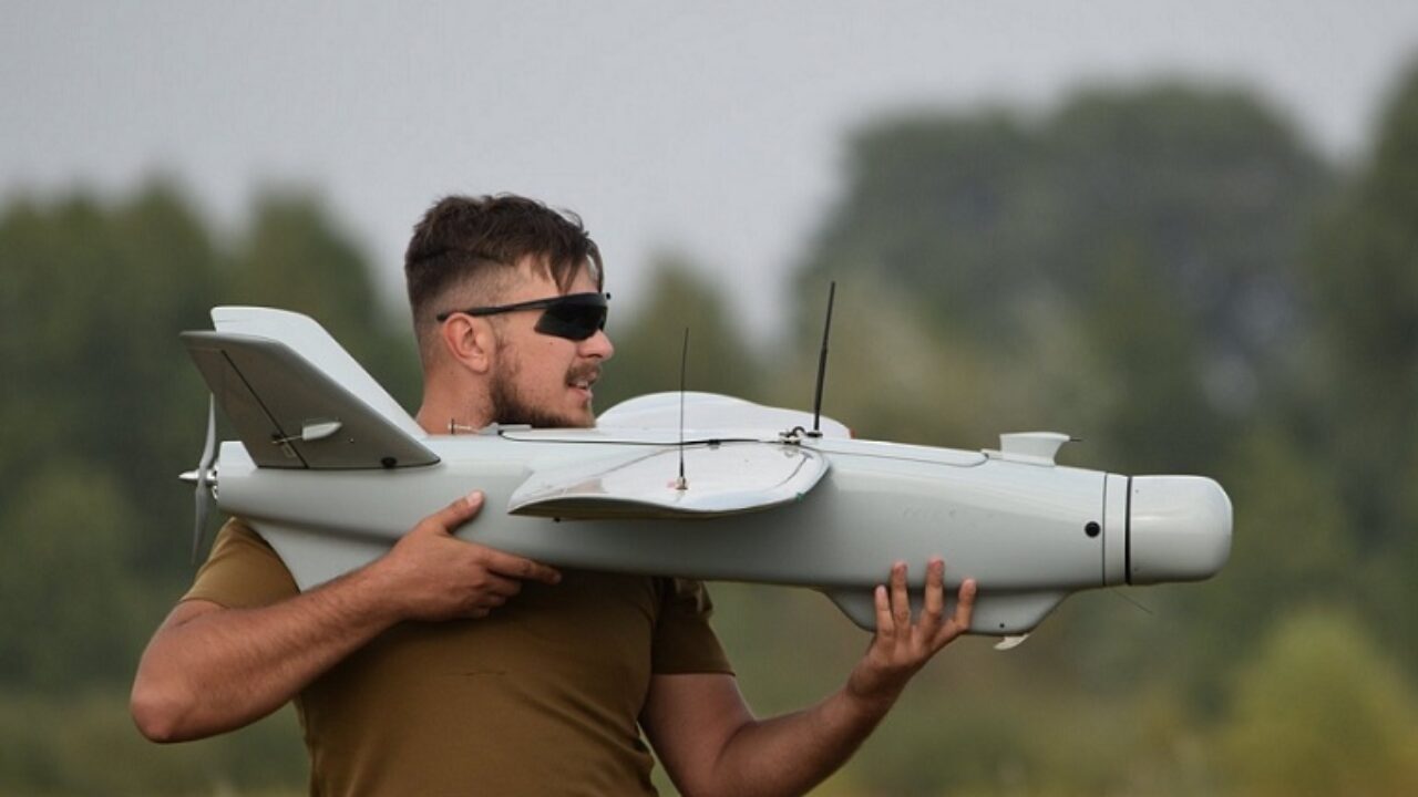 Las AFU mostraron cómo el M982 Excalibur y el UAV "Leleka-100" destruyen el equipo enemigo Las AFU mostraron cómo el M982 Excalibur y el UAV "Leleka-100" destruyen el equipo enemigo