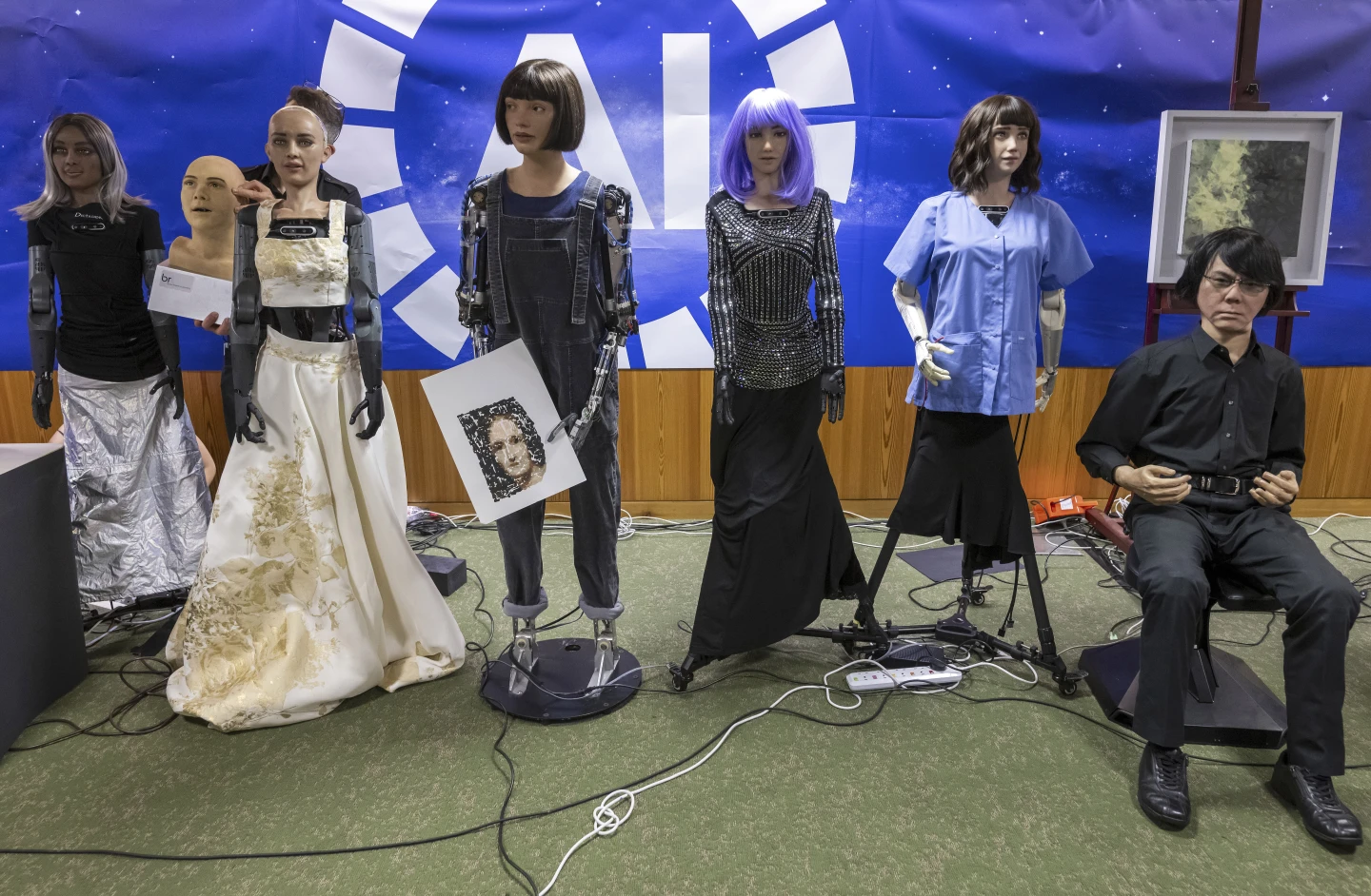 Los robots de IA hablan en la rueda de prensa de la ONU y dicen que no tienen planes de robar empleos ni rebelarse contra los humanos Los robots de IA hablan en la rueda de prensa de la ONU y dicen que no tienen planes de robar empleos ni rebelarse contra los humanos