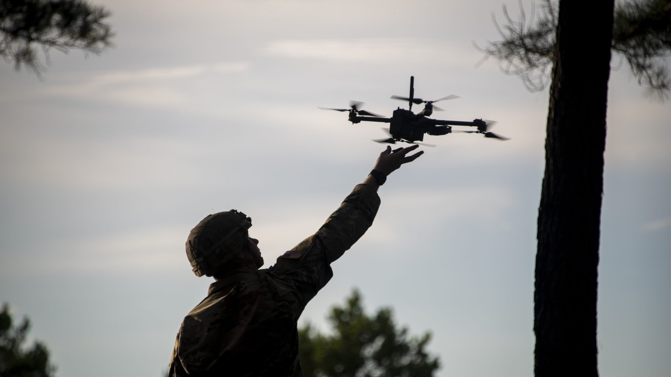 Se ha presentado en Estados Unidos un nuevo lote de drones marítimos y aéreos del programa Replicator Se ha presentado en Estados Unidos un nuevo lote de drones marítimos y aéreos del programa Replicator