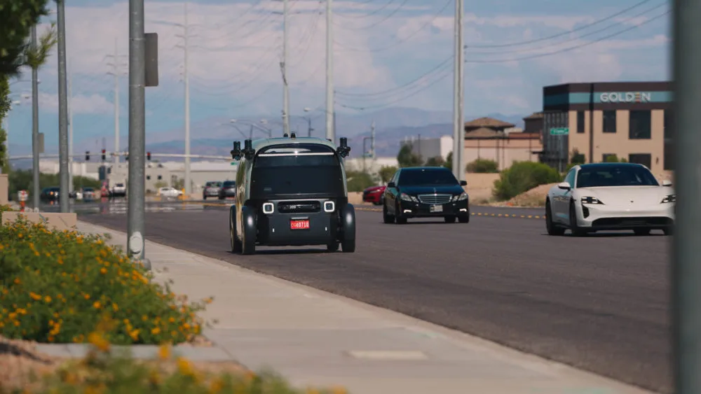 Zoox inicia pruebas de taxis robot en la vía pública en Las Vegas