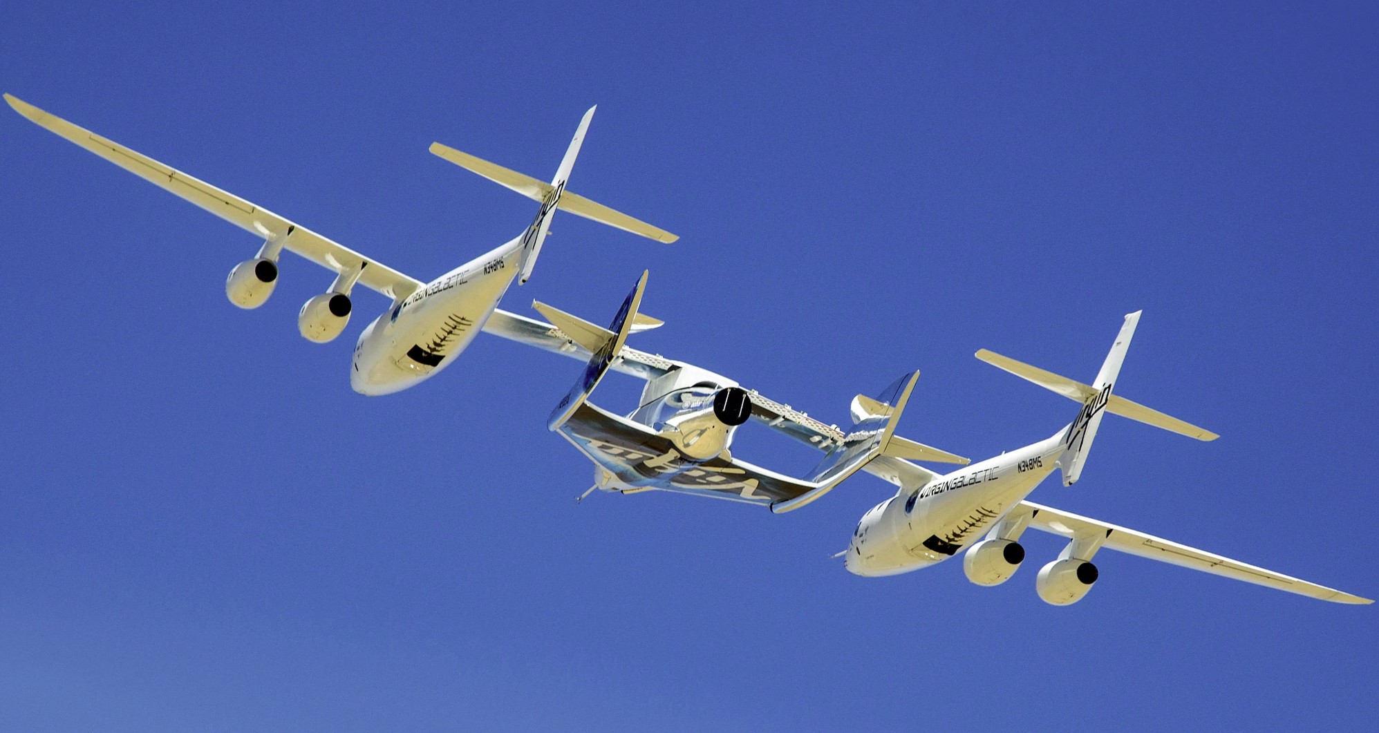 Virgin Galactic planea realizar 400 vuelos al año y comprar dos nuevas naves nodriza Virgin Galactic planea realizar 400 vuelos al año y comprar dos nuevas naves nodriza
