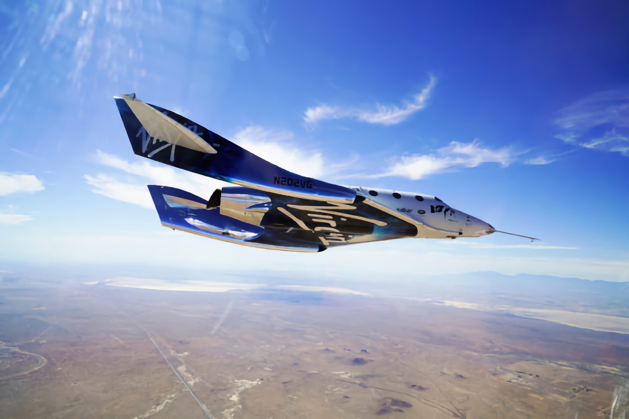 100 personas compraron billetes de Virgin Galactic para volar al espacio por 450.000 dólares 100 personas compraron billetes de Virgin Galactic para volar al espacio por 450.000 dólares
