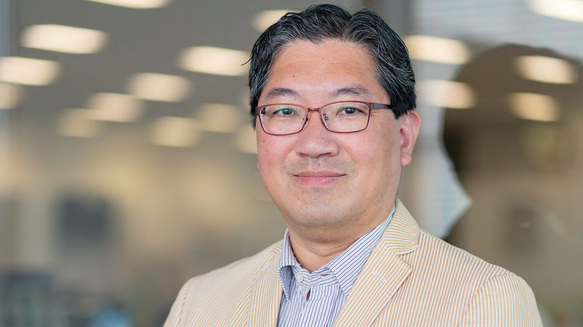 Yuji Naka, cocreador de Sonic the Hedgehog, multado con 1,2 millones de dólares y condenado a prisión en suspenso por uso de información privilegiada. Yuji Naka, cocreador de Sonic the Hedgehog, multado con 1,2 millones de dólares y condenado a prisión en suspenso por uso de información privilegiada.