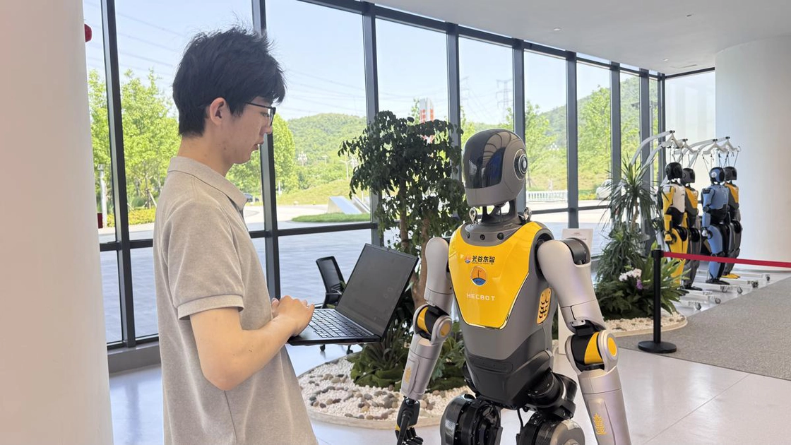 China crea el "pasaporte" digital obligatorio para robots humanoides