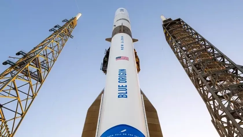 El cohete New Glenn de Blue Origin durante uno de sus lanzamientos desde Cabo Cañaveral.