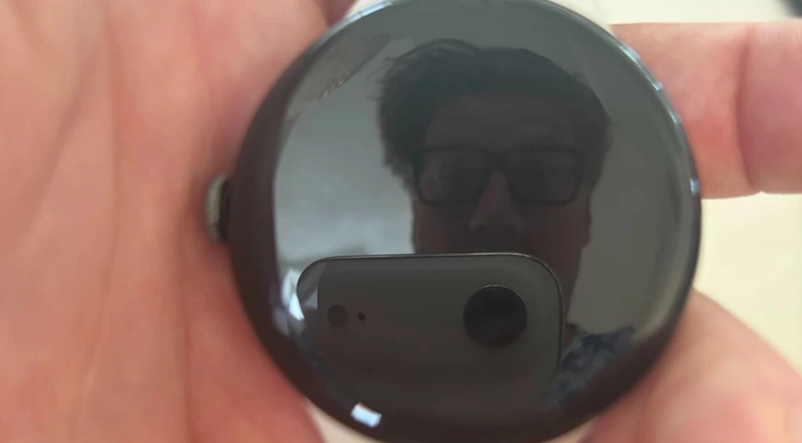 Un prototipo del Pixel Watch 5 aparece en el fondo del mar Caribe